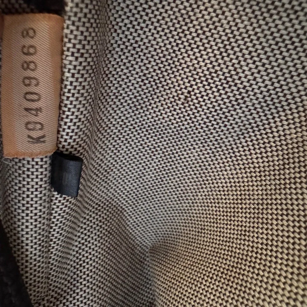Dooney & Bourke Dark Brown Black Pebble Grain Leather Tote Bag Gold Hardware Med